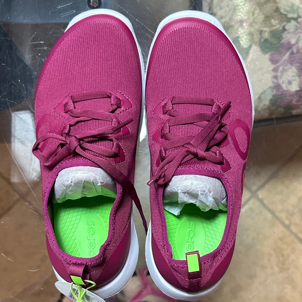 OOFOS Women's Sneakers OOMG sport slip on Rosebud Pink and Green